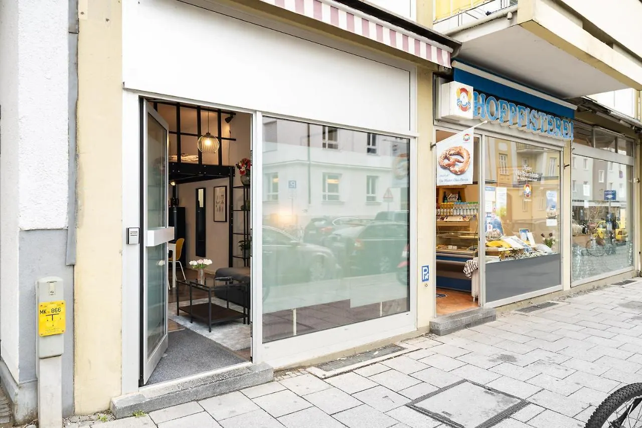 ミュンヘンLoft Flair Near Rotkreutzplatzアパートメント アパート ミュンヘン